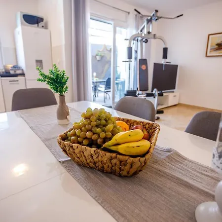 Apartment Nono Jure,private Pool & Sauna Milna (Brac)