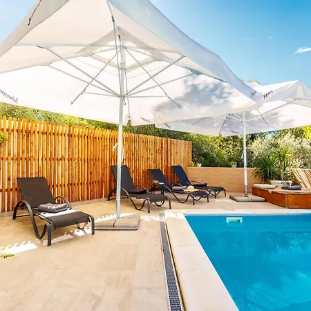 Nono Jure,private Pool & Sauna Apartment Milna (Brac)